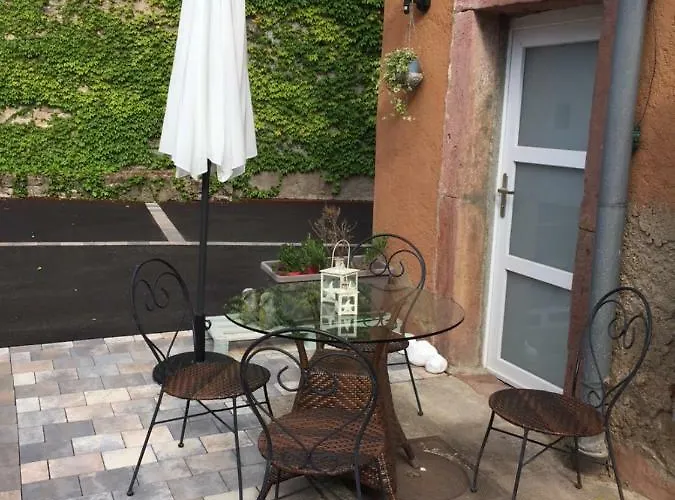 Caveau 1751 아파트